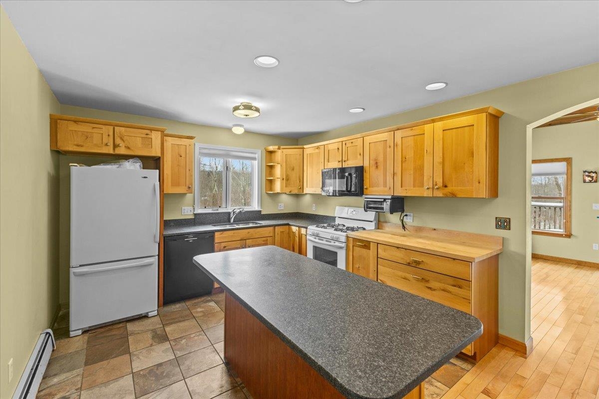 253 North Williston Road Williston, VT 05495 - Photo 13 of 37