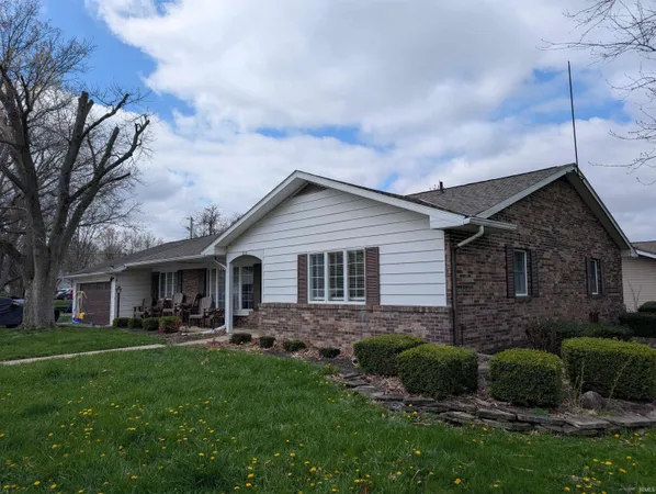 $270,000 | 306 South Schug Street, Berne, IN 46711