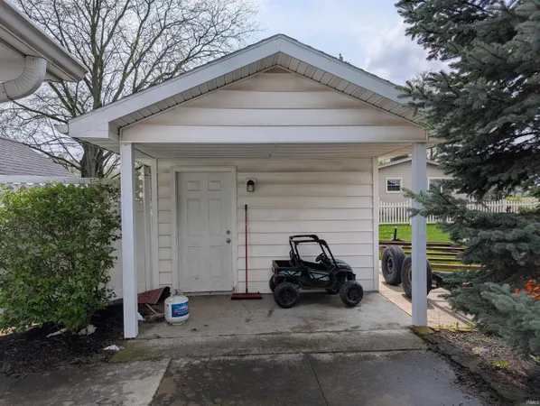 $270,000 | 306 South Schug Street, Berne, IN 46711