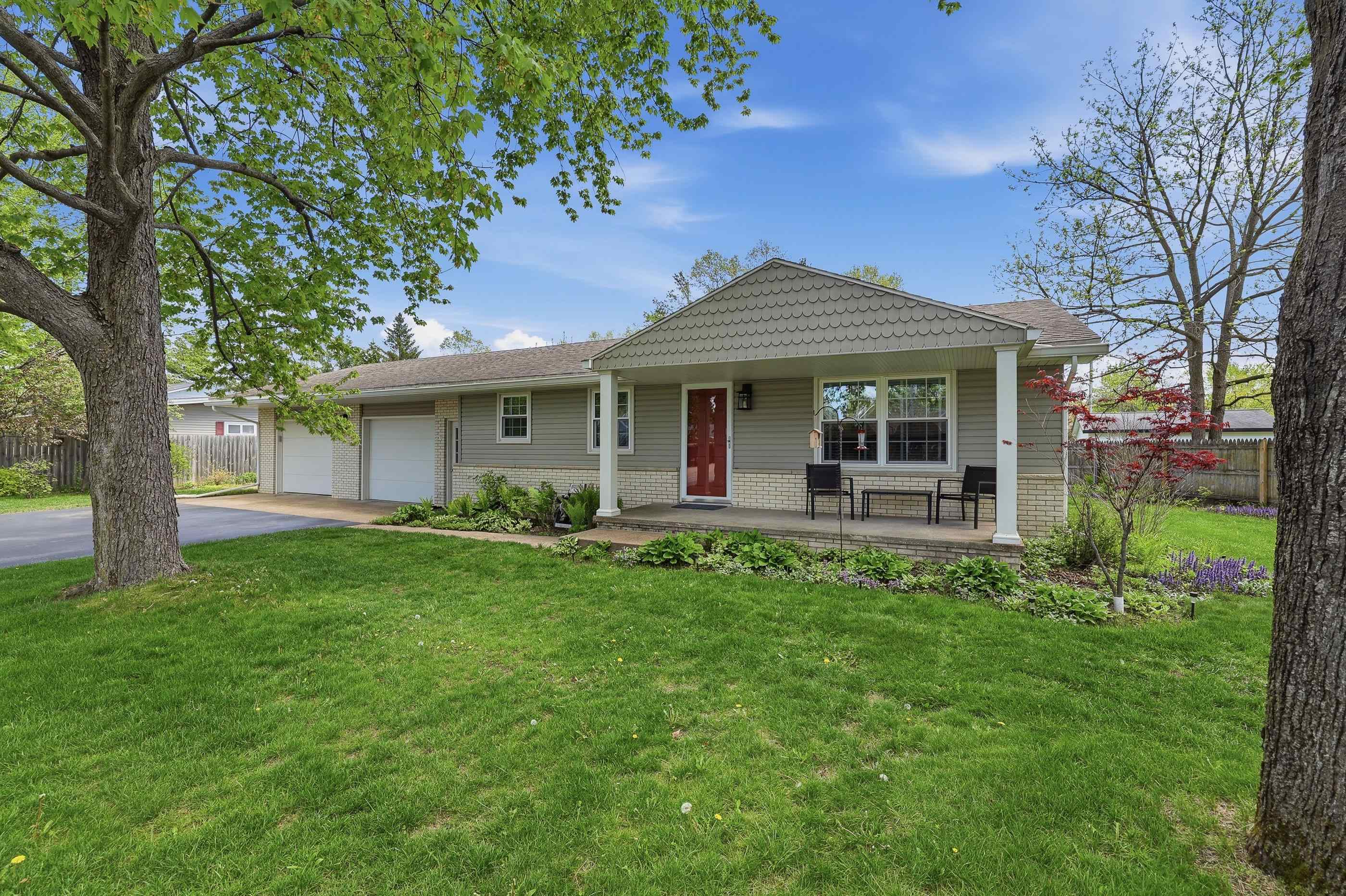 507 Sunset Boulevard Stevens Point, WI 54481 - Photo 2 of 45