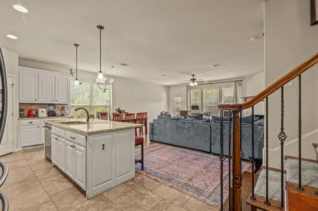 $465,000 | 108 Bosque Court, Azle, TX 76020