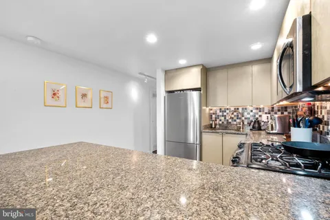 $1,395,000 | 256 South 3rd Street, Philadelphia, PA 19106