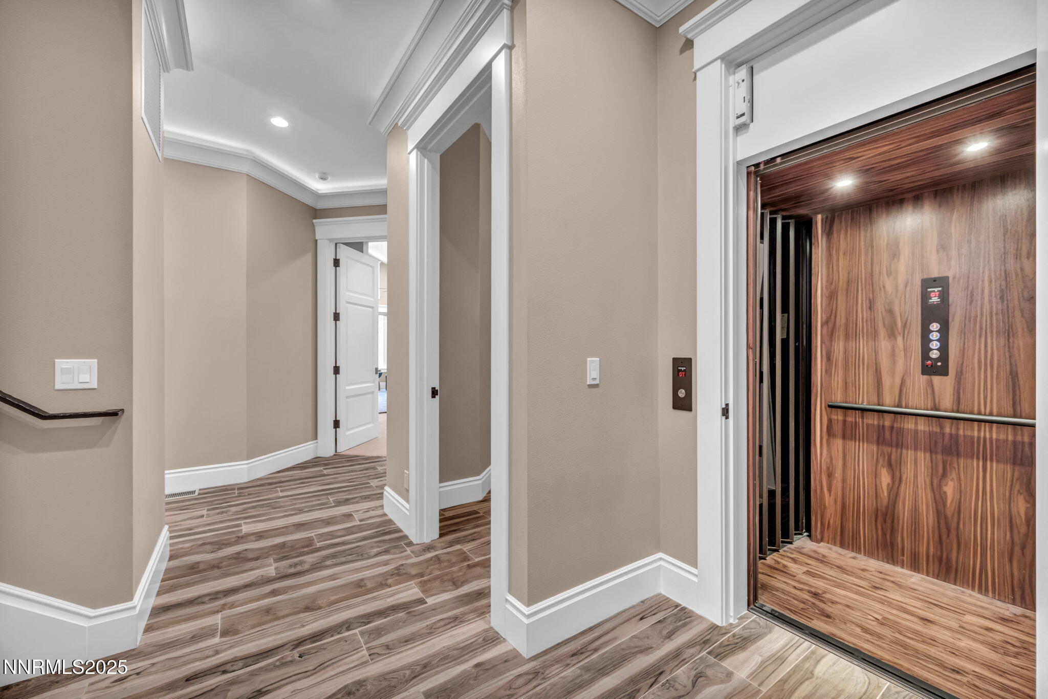 6145 Triple Crown Drive Reno, NV 89511 - Photo 18 of 45 190-web-or-mls-6145-triple-crown-dr