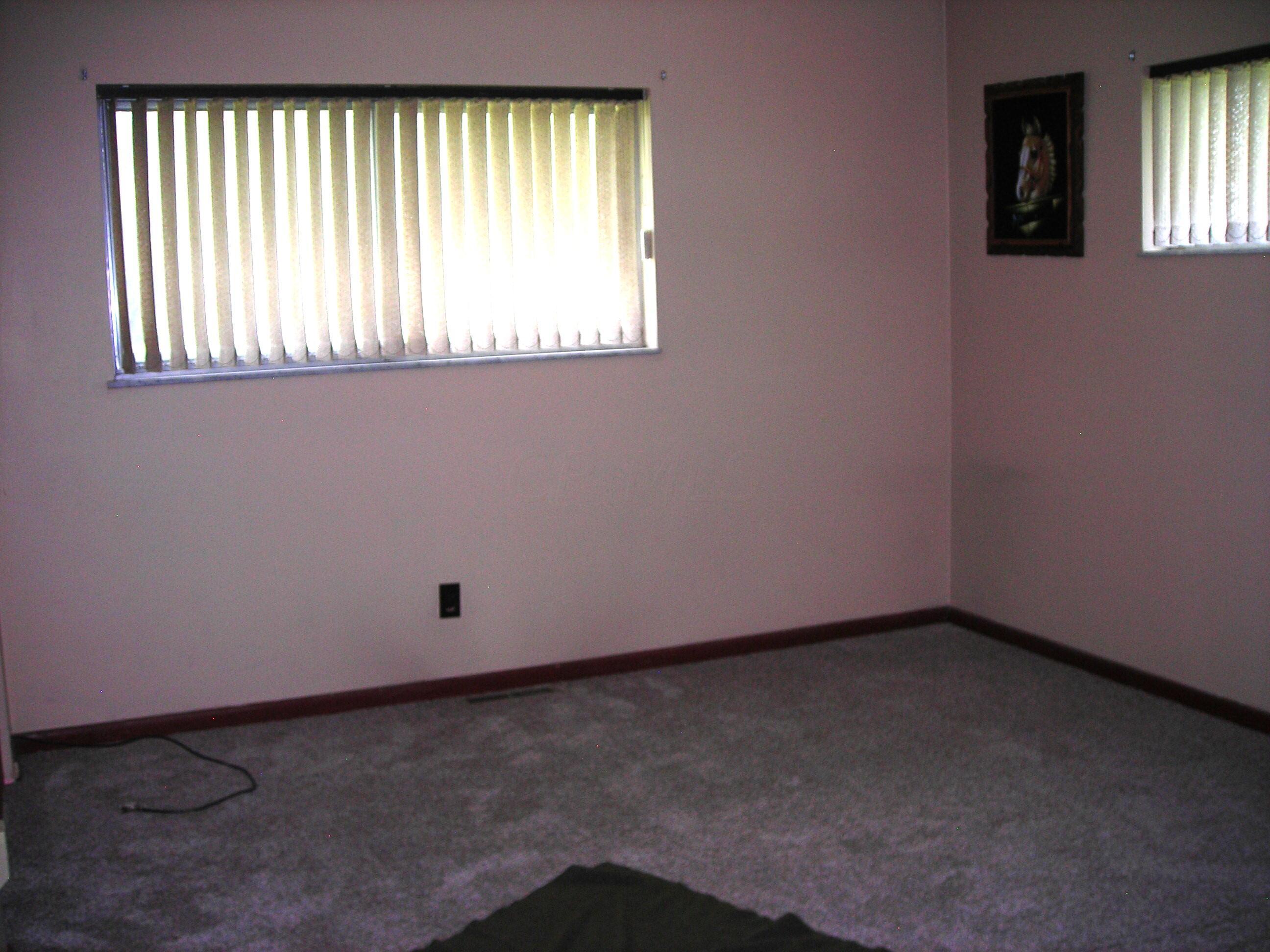 2405 Koebel Road Columbus, OH 43207 - Photo 19 of 24 DSCN2625