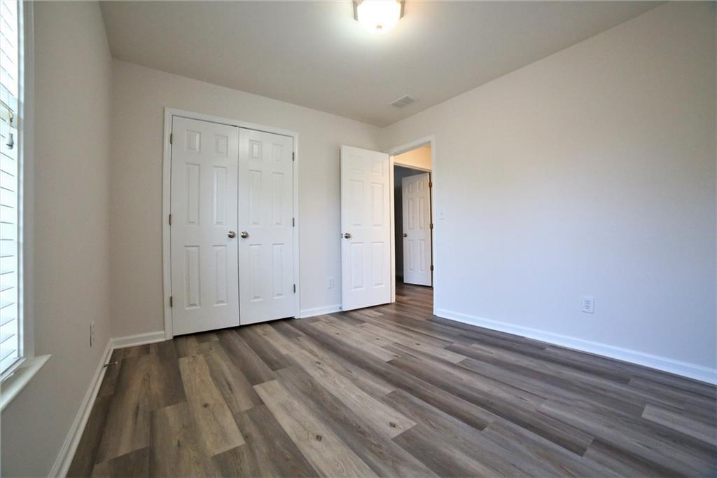 8305 Grenadier Trail Suwanee, GA 30024 - Photo 29 of 38