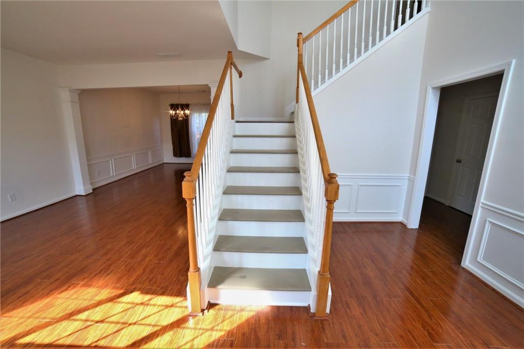 8305 Grenadier Trail Suwanee, GA 30024 - Photo 5 of 38