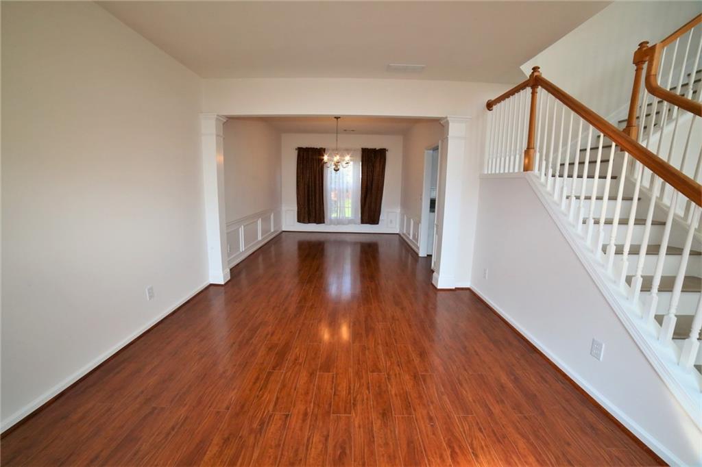 8305 Grenadier Trail Suwanee, GA 30024 - Photo 6 of 38
