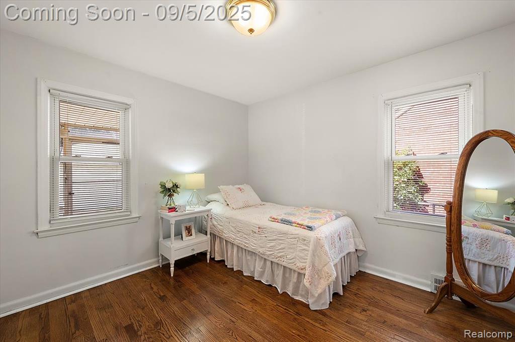 2151 Hawthorne Road Grosse Pointe Woods, MI 48236 - Photo 21 of 38