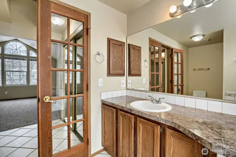 $574,950 | 27610 26th Avenue South, Federal Way, WA 98003