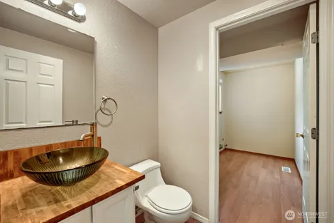 $574,950 | 27610 26th Avenue South, Federal Way, WA 98003