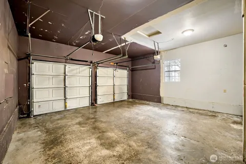 $574,950 | 27610 26th Avenue South, Federal Way, WA 98003