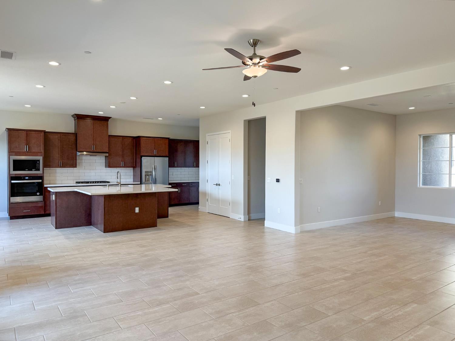 4132 Blackfish Road Madera, CA 93636 - Photo 8 of 47