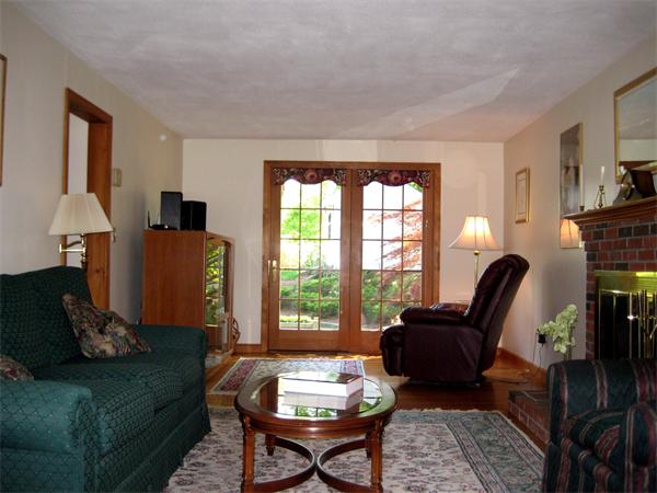 320 Common Street Walpole, MA 02081 - Photo 6 of 27 Gallery Image 6