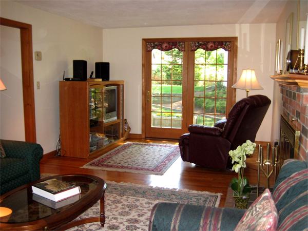 320 Common Street Walpole, MA 02081 - Photo 7 of 27 Gallery Image 7