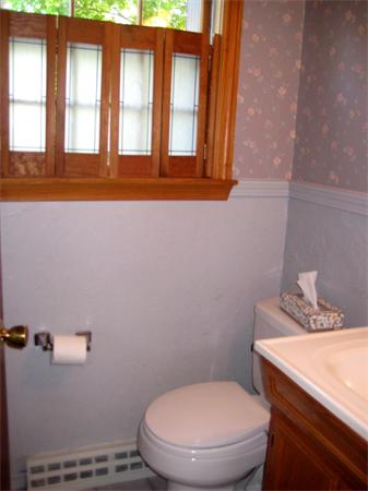 320 Common Street Walpole, MA 02081 - Photo 9 of 27 Gallery Image 9
