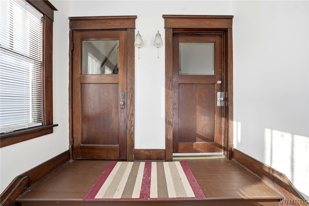 102 Rutland Street Buffalo, NY 14220 - Photo 4 of 28