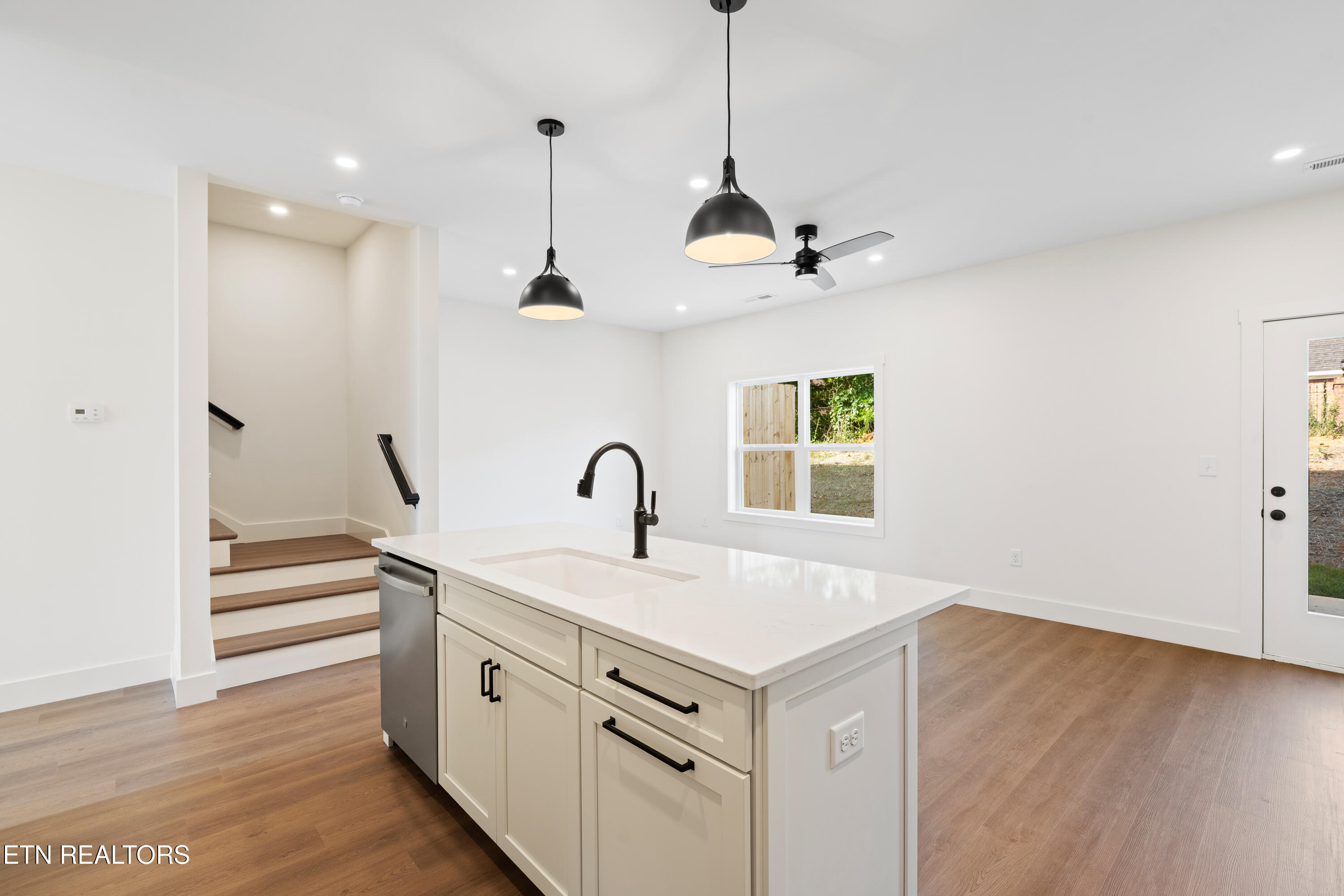 1339 Grace Ridge Drive Sevierville, TN 37862 - Photo 13 of 56 Kitchen Island