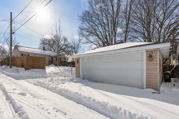 $128,000 | 2118 Vine Street, New Castle, IN 47362