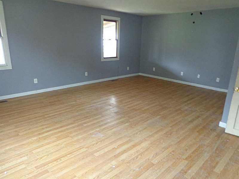 2221 Beatrice Street Springfield, OH 45503 - Photo 5 of 10