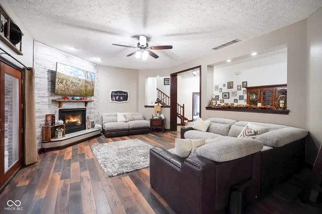 $599,900 | 6290 Highway 42, Martinsville, IN 46151