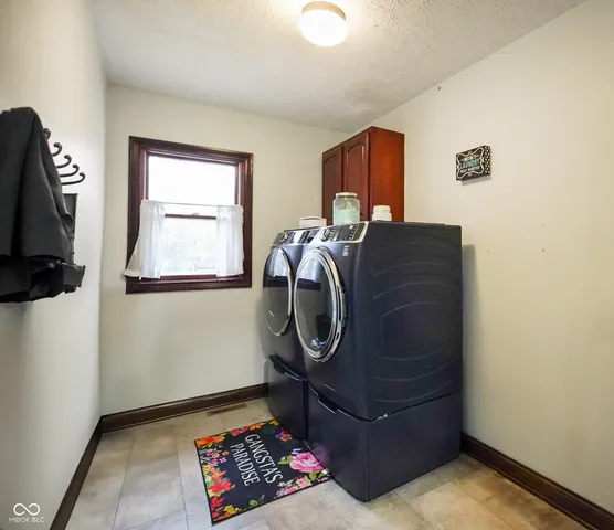 $609,999 | 6290 Highway 42, Martinsville, IN 46151