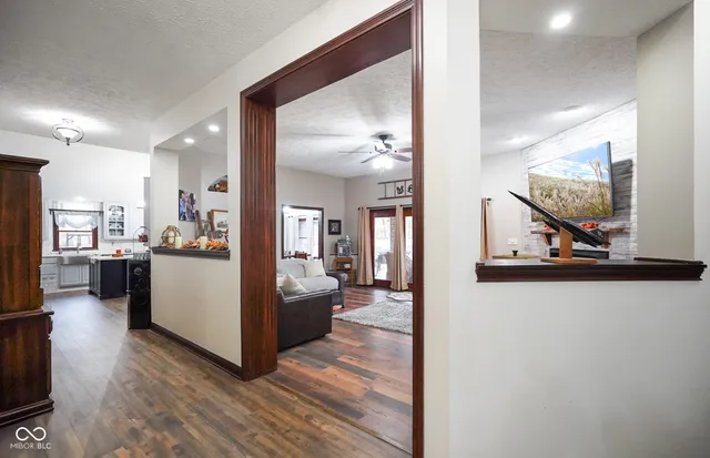 $609,999 | 6290 Highway 42, Martinsville, IN 46151