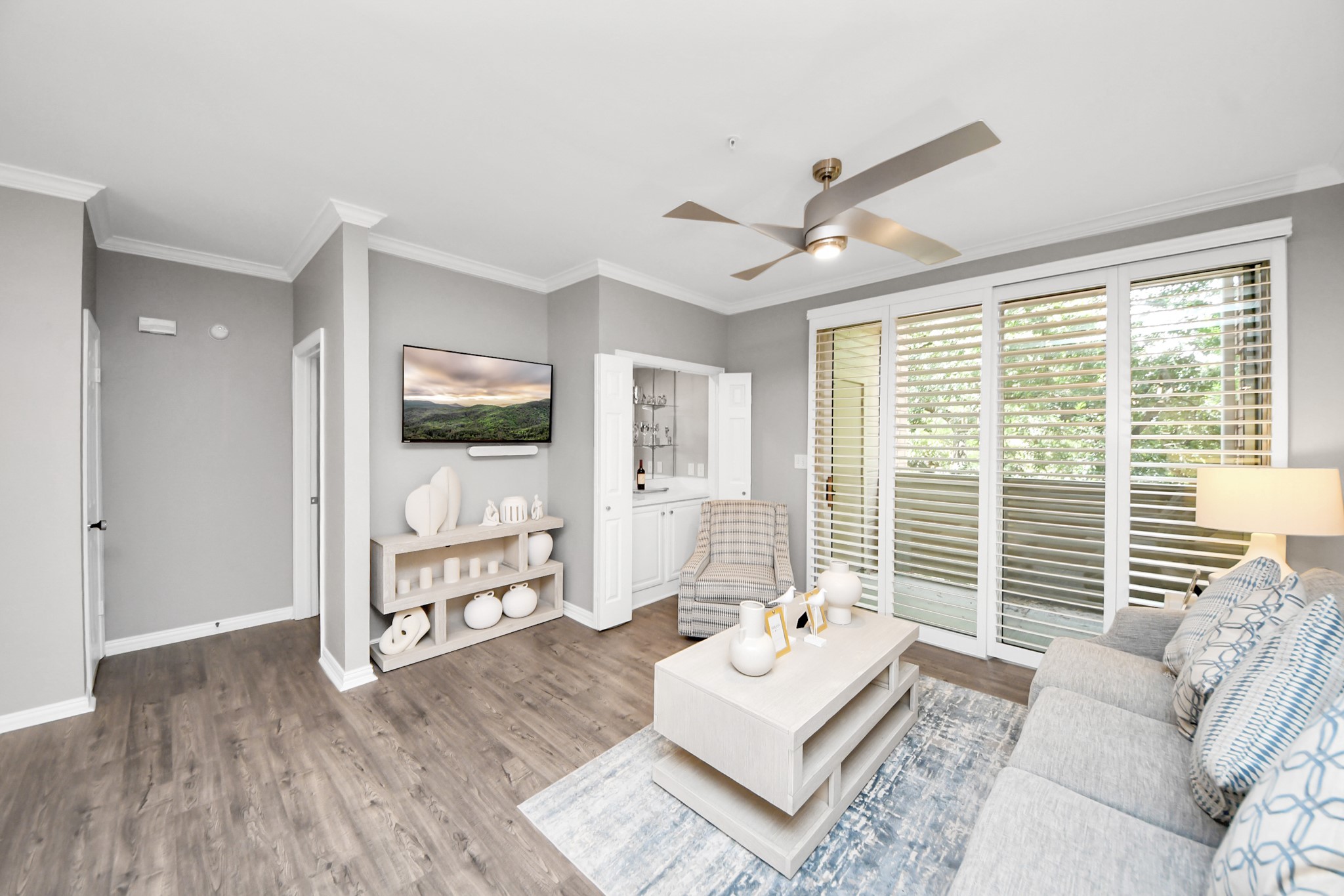 2111 Welch Street, Unit A211 Houston, TX 77019 - Photo 5 of 35