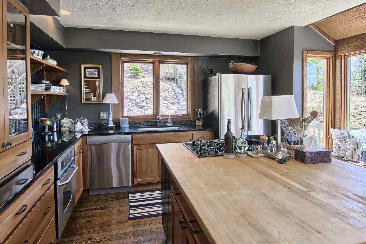 2840 Holiday Pines Road Traverse City, MI 49686 - Photo 11 of 48 1824019-10.JPG