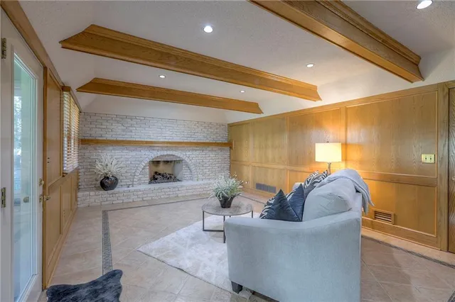 $380,000 | 220 Northwest Aspen Street, Lee's Summit, MO 64064