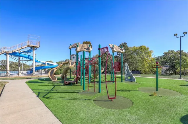 $380,000 | 220 Northwest Aspen Street, Lee's Summit, MO 64064