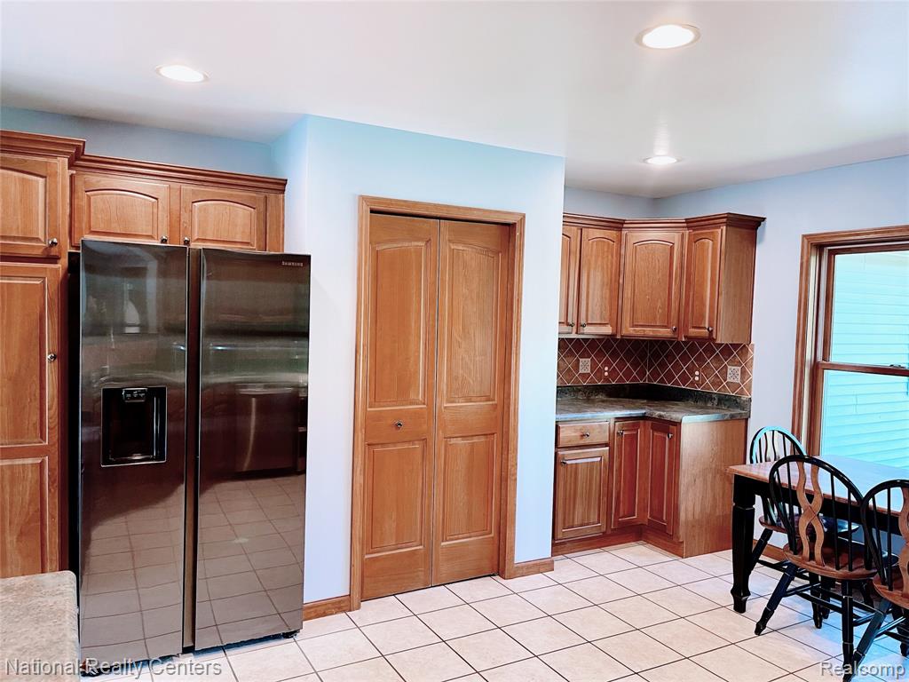 15379 Bird Road Linden, MI 48451 - Photo 9 of 39