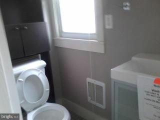 1706 Midland Road Edgewater, MD 21037 - Photo 3 of 14 Interior (General)