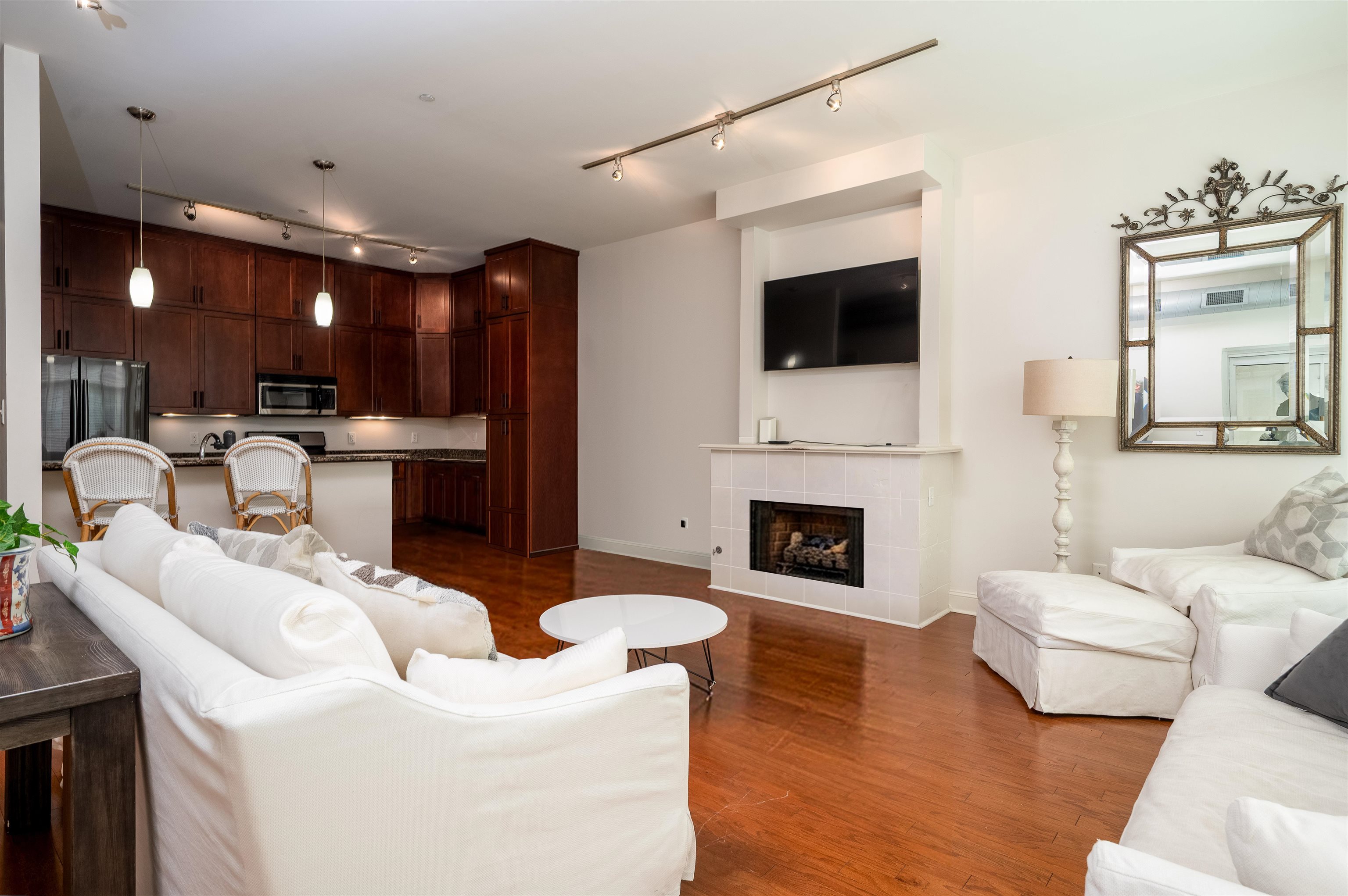 465 South Main Street, Unit 303 Memphis, TN 38103 - Photo 4 of 26