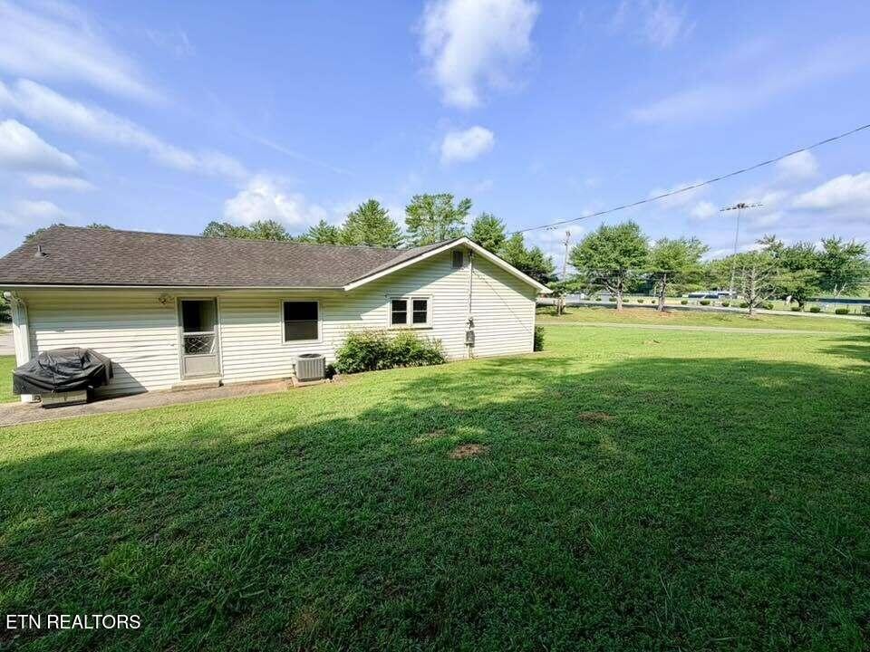 1890 James Ferry Road Kingston, TN 37763 - Photo 23 of 28 Gallery Image 23