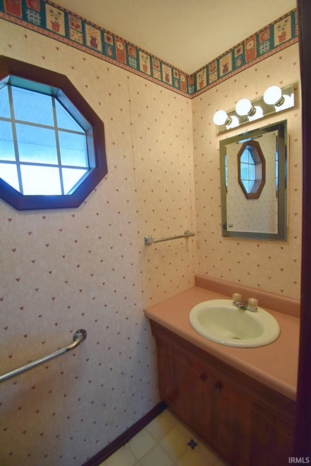 909 East 7th Street Fowler, IN 47944 - Photo 19 of 22