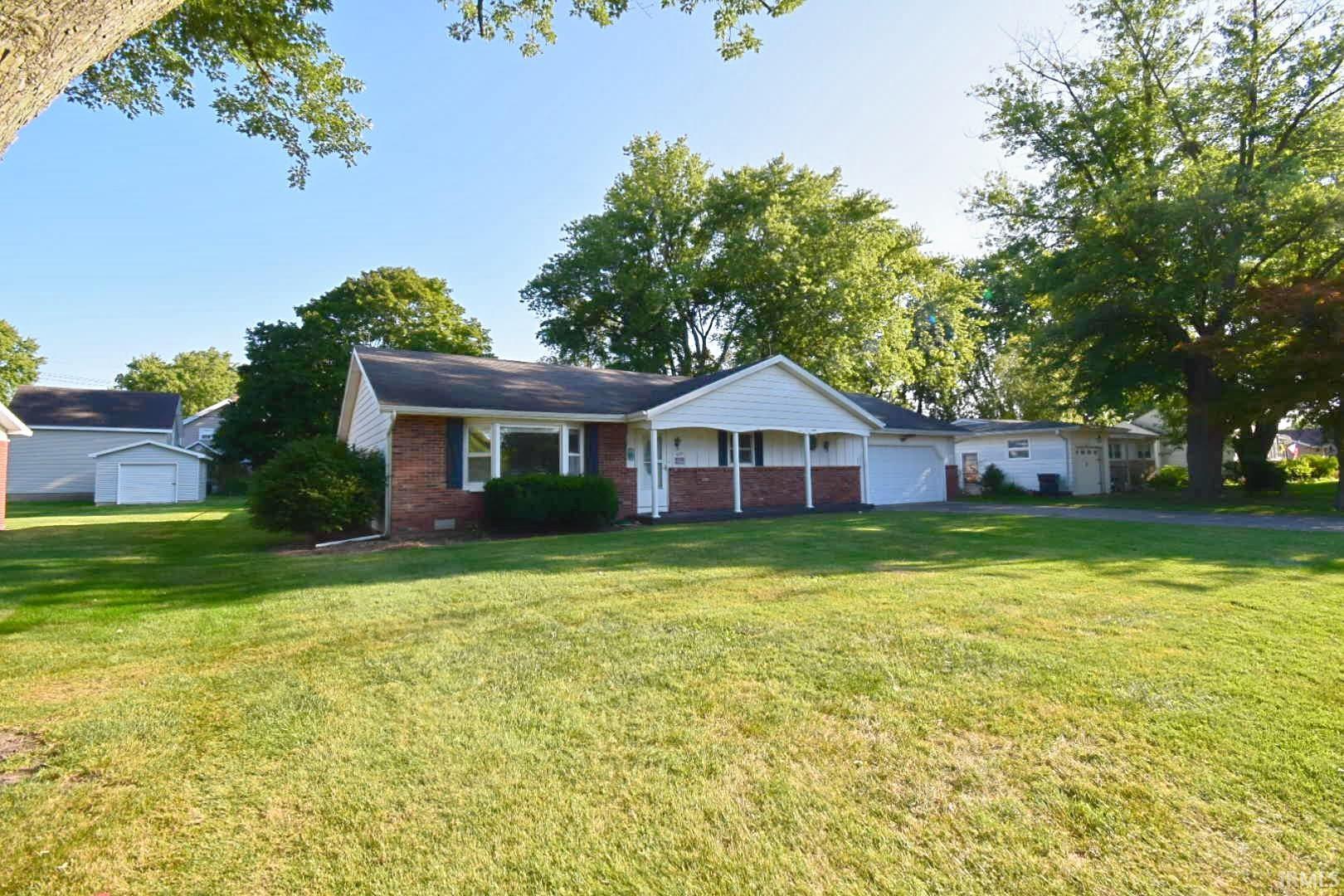 909 East 7th Street Fowler, IN 47944 - Photo 3 of 22