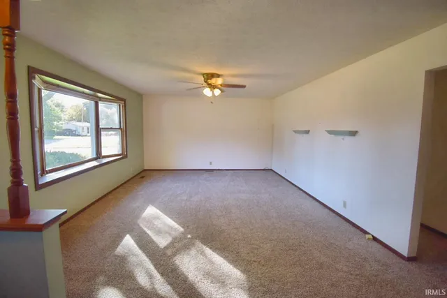 $194,900 | 909 East 7th Street, Fowler, IN 47944