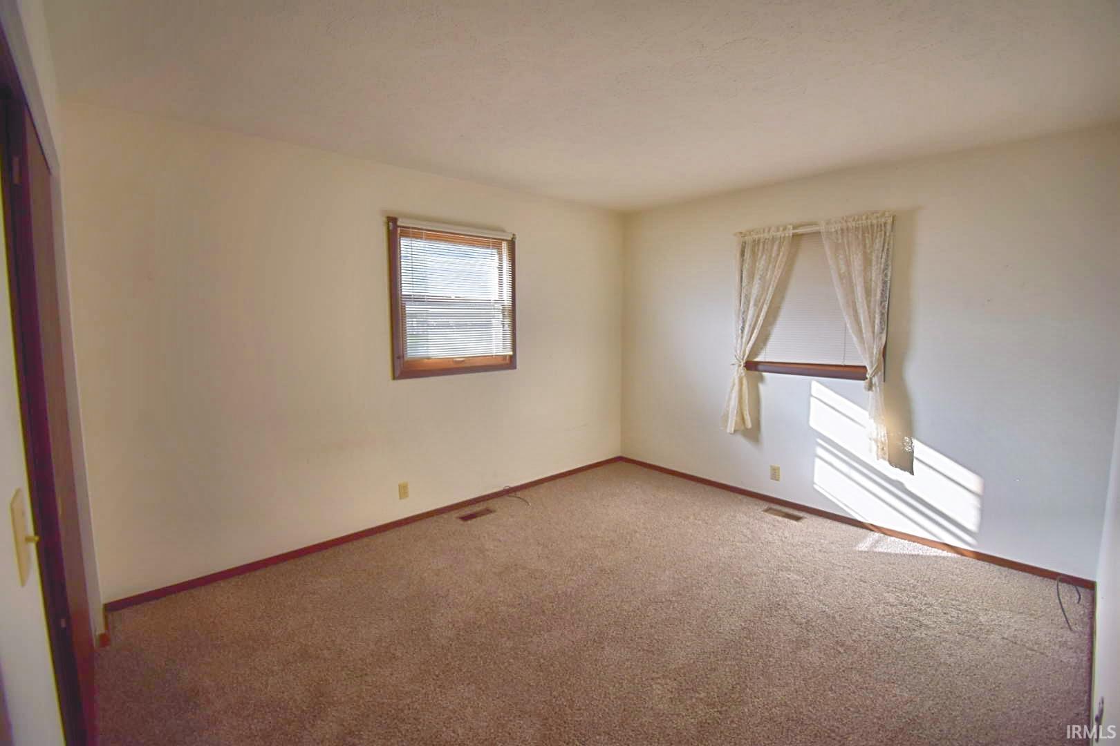 909 East 7th Street Fowler, IN 47944 - Photo 9 of 22