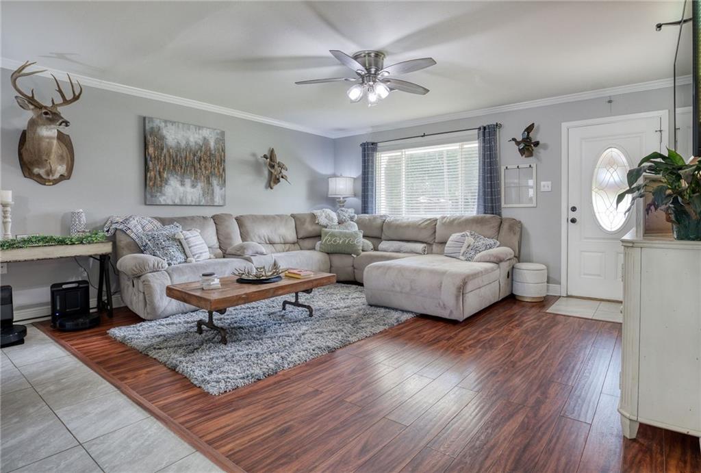 136 Clausen Road Belle Chasse, LA 70037 - Photo 5 of 17 Gallery Image 5