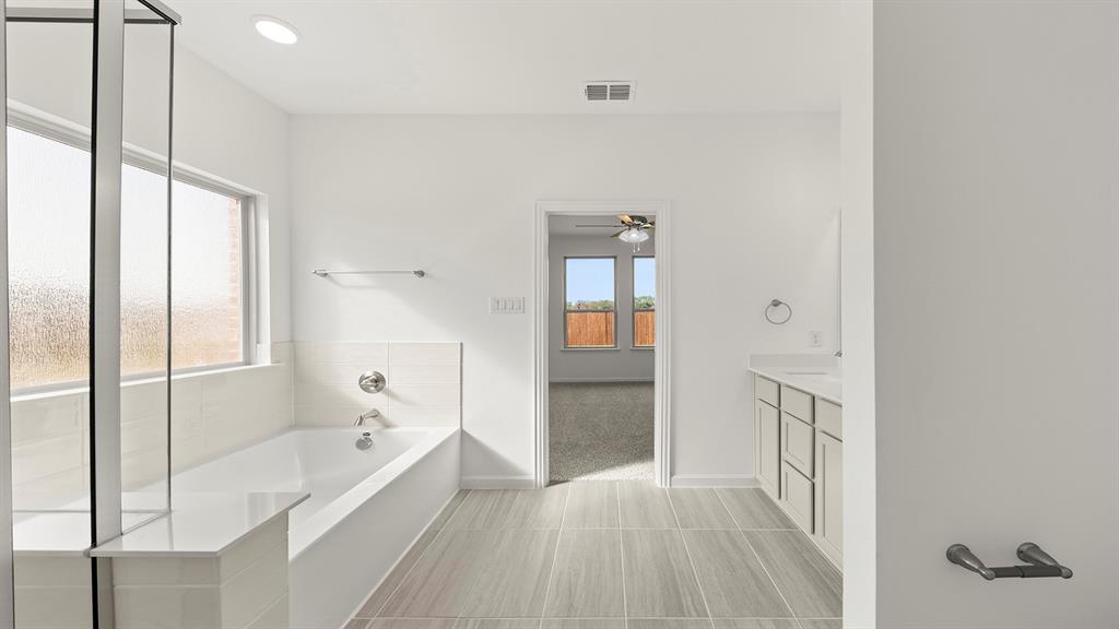 2930 Wagoner Rnch Road Anna, TX 75409 - Photo 23 of 30 23. 2930 Wagoner - Bath (4)