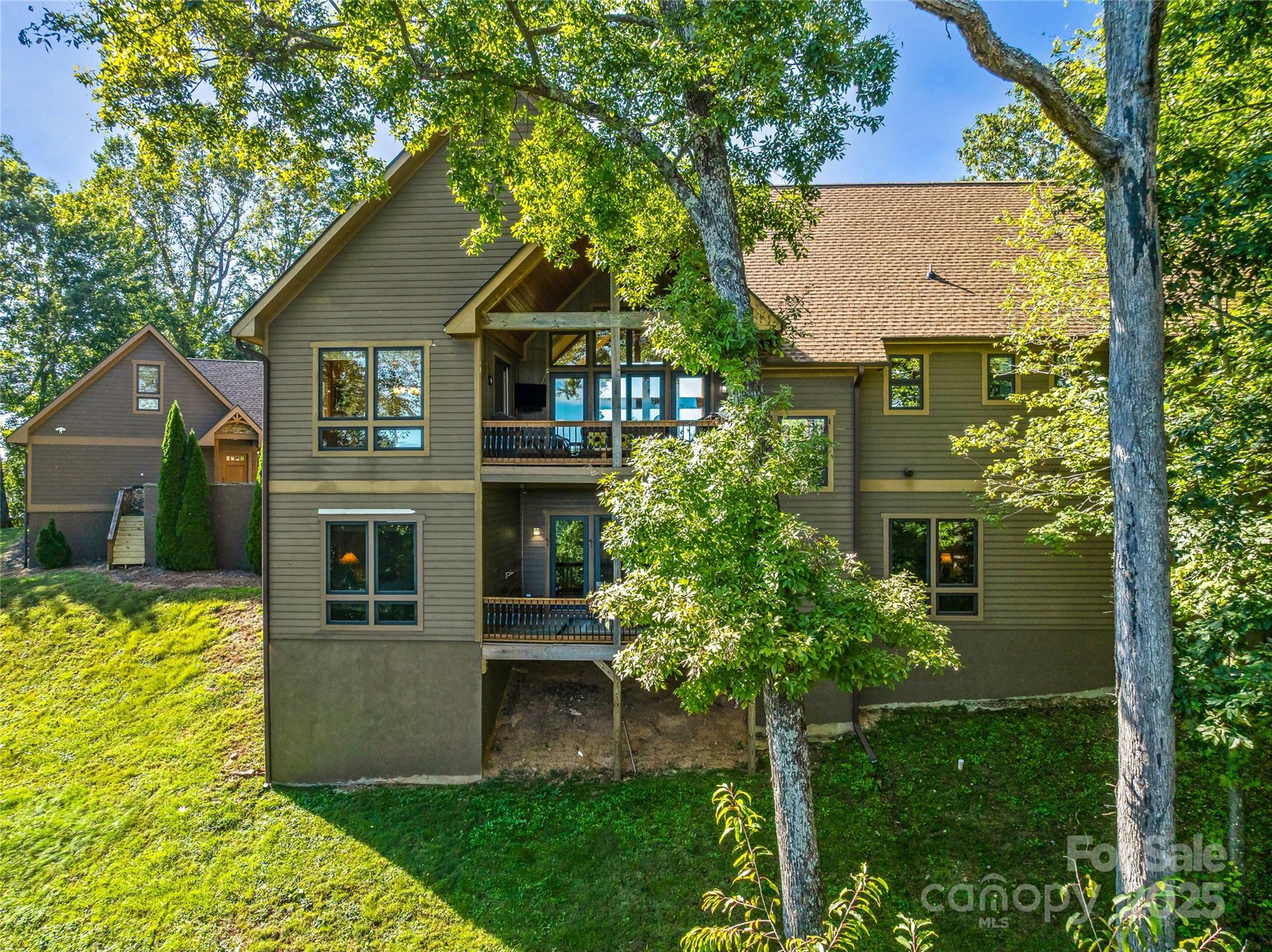 12 Trailridge Road Asheville, NC 28804 - Photo 41 of 45 front view of house with a yard