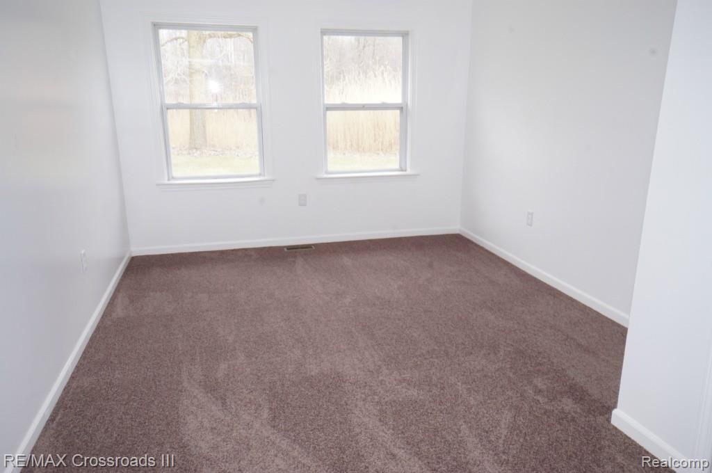 24850 Elwell Road Belleville, MI 48111 - Photo 12 of 14 DSC00613.jpg