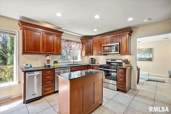 $330,000 | 202 West Wolf Road, Peoria, IL 61614