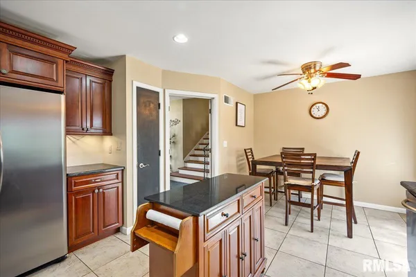 $330,000 | 202 West Wolf Road, Peoria, IL 61614