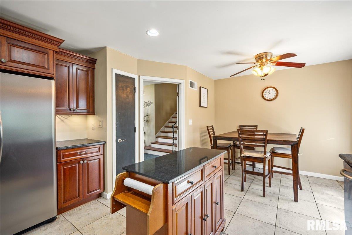 202 West Wolf Road Peoria, IL 61614 - Photo 14 of 39