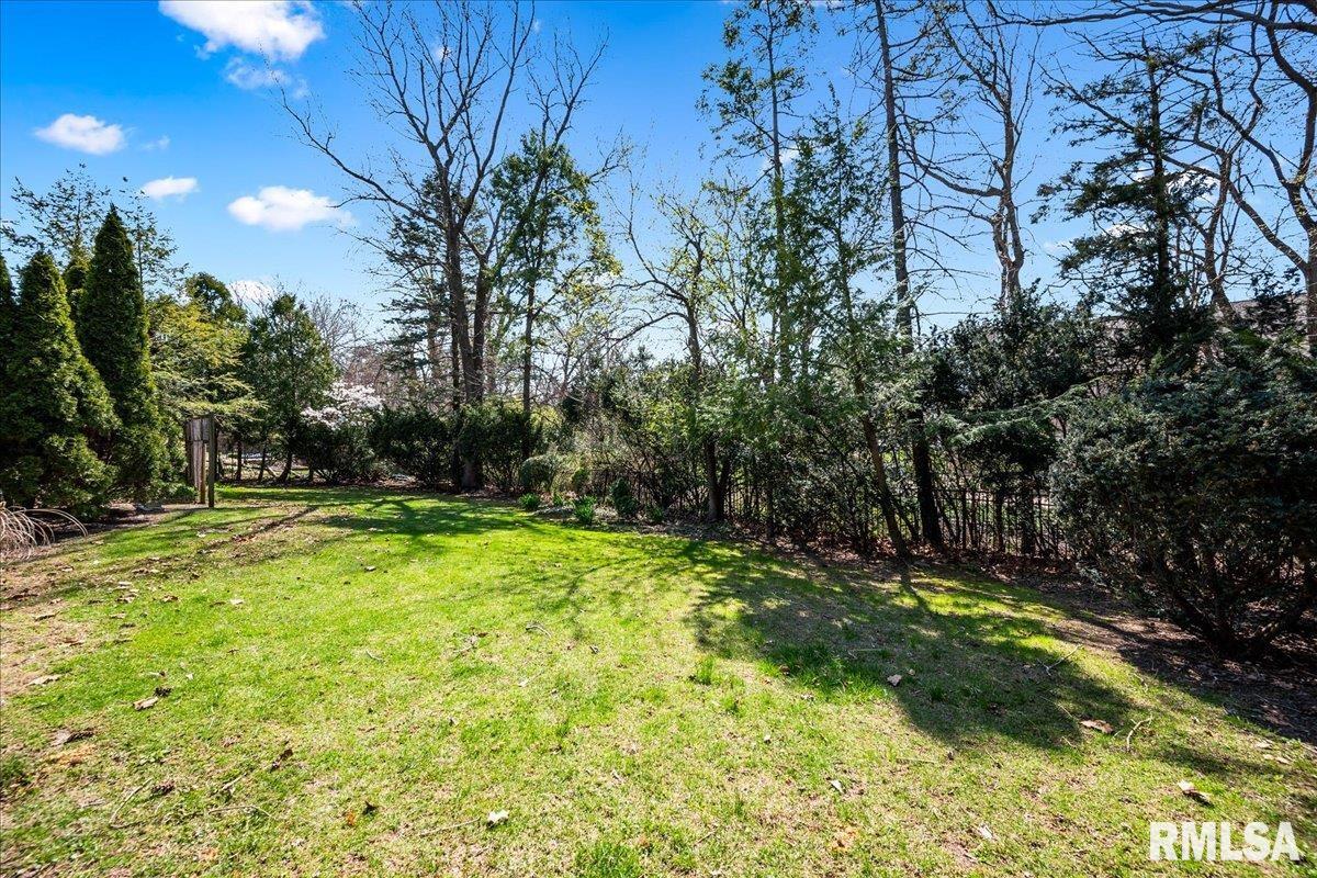 202 West Wolf Road Peoria, IL 61614 - Photo 25 of 39