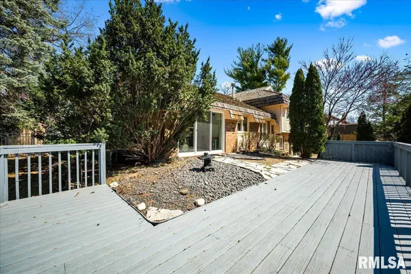 $330,000 | 202 West Wolf Road, Peoria, IL 61614