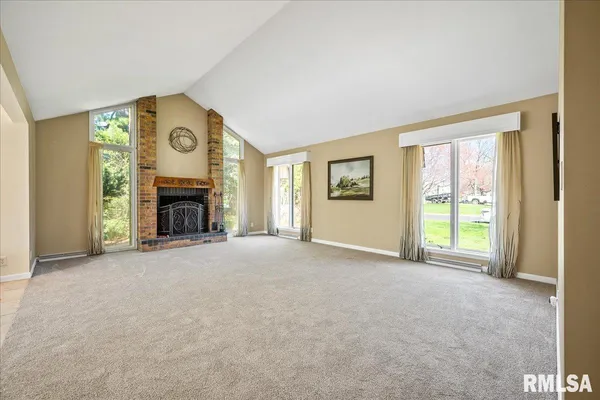 $330,000 | 202 West Wolf Road, Peoria, IL 61614