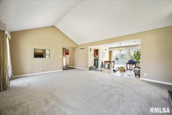 $330,000 | 202 West Wolf Road, Peoria, IL 61614