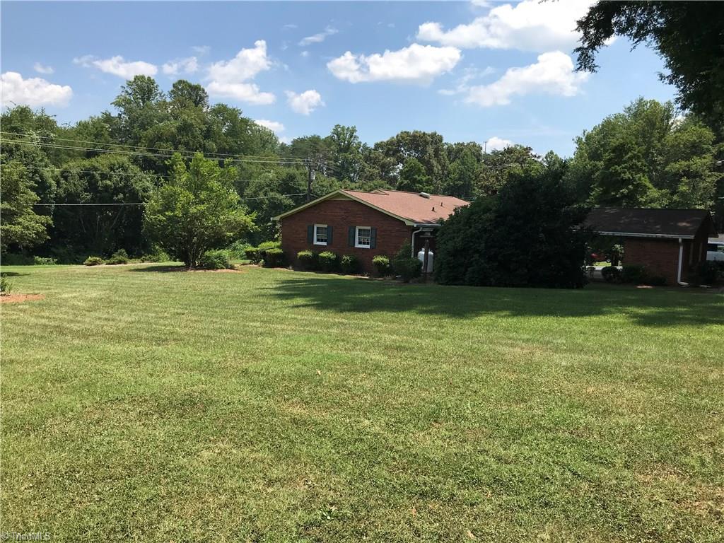 111 Brown Road King, NC 27021 - Photo 5 of 19